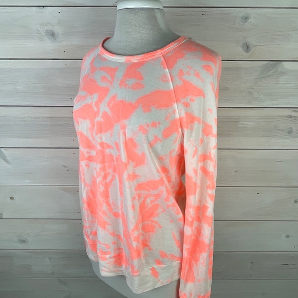 Sundry Neon Heat Pink Crop Tie Dye Pullover Fleece - NWT - Picture 2 of 7